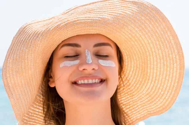 راهنمای خرید بهترین کرم ضد آفتاب برای مراقبت از پوست در برابر اشعه مضر نور خورشید